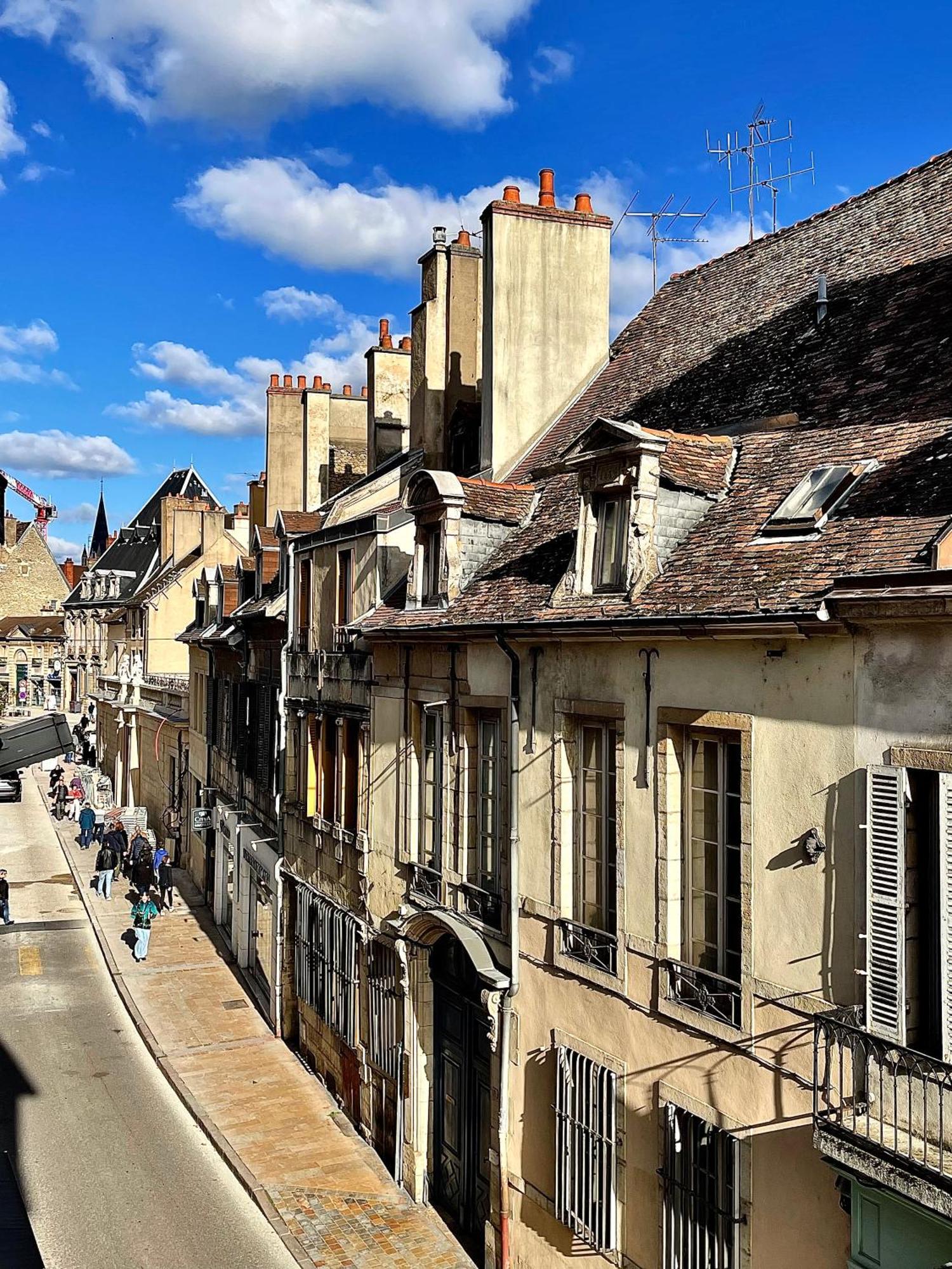 Suite - Le Monge - Dijon Centre Historique Exterior photo